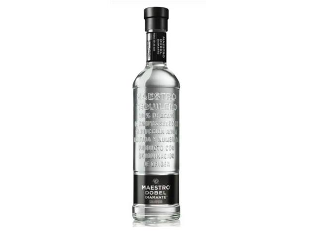 Caja de Tequila Maestro Dobel Diamante 700 ml (12 Botellas)