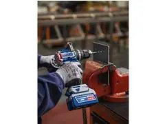 Parafusadeira Impacto 20V 96Nm Kit 2Bat 4Ah + Maleta - 2