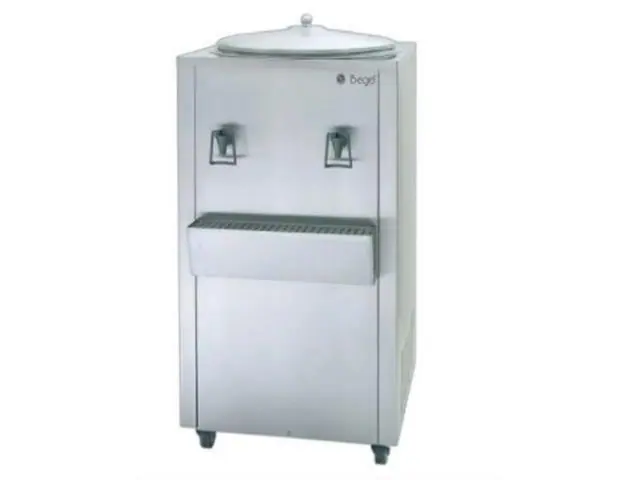 Refresqueira Industrial  Rfi 150 220V BEGEL