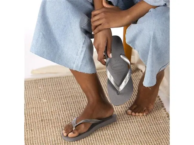 Chinelo Havaianas Top Fc Cinza Aco Tam 43-44