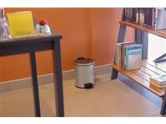 Lixeira com Pedal Tramontina Loop em Aço Inox com Balde Interno 3 L - 4