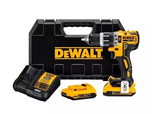 Furadeira Parafusadeira de Impacto DeWalt 1/2" 13mm 2Ah